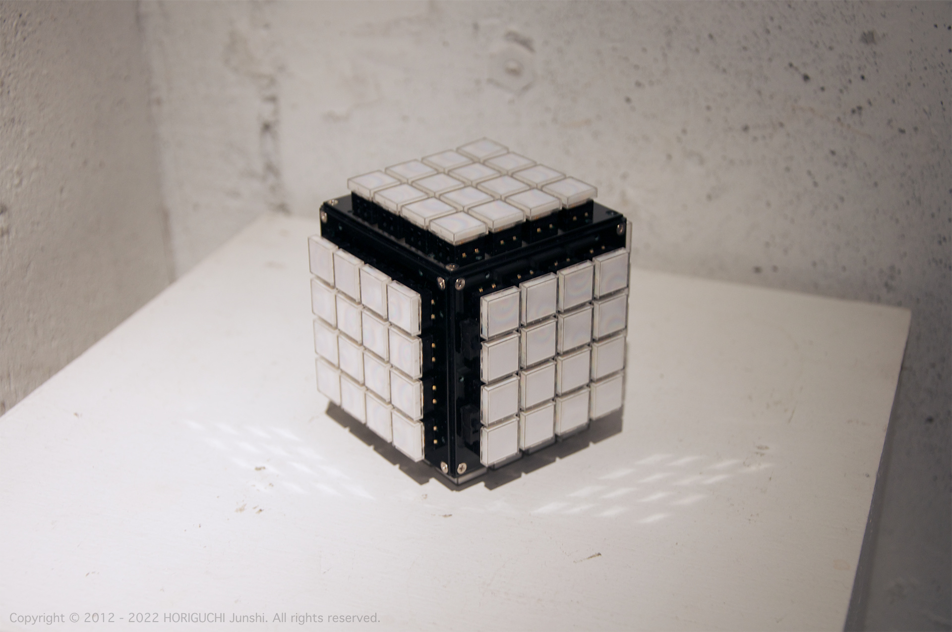 Communication Cube III - 2012 / ART FOR THOUGHT